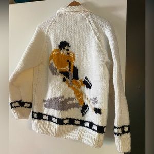 Hand knit retro sweater